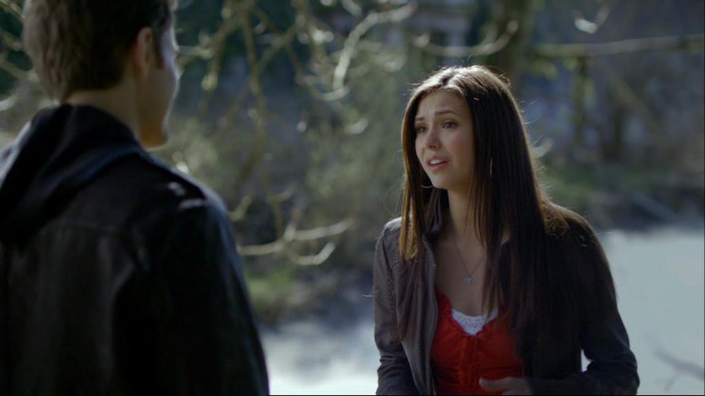 VampireDiariesWorld-dot-org_1x01Pilot_Captures00811.jpg