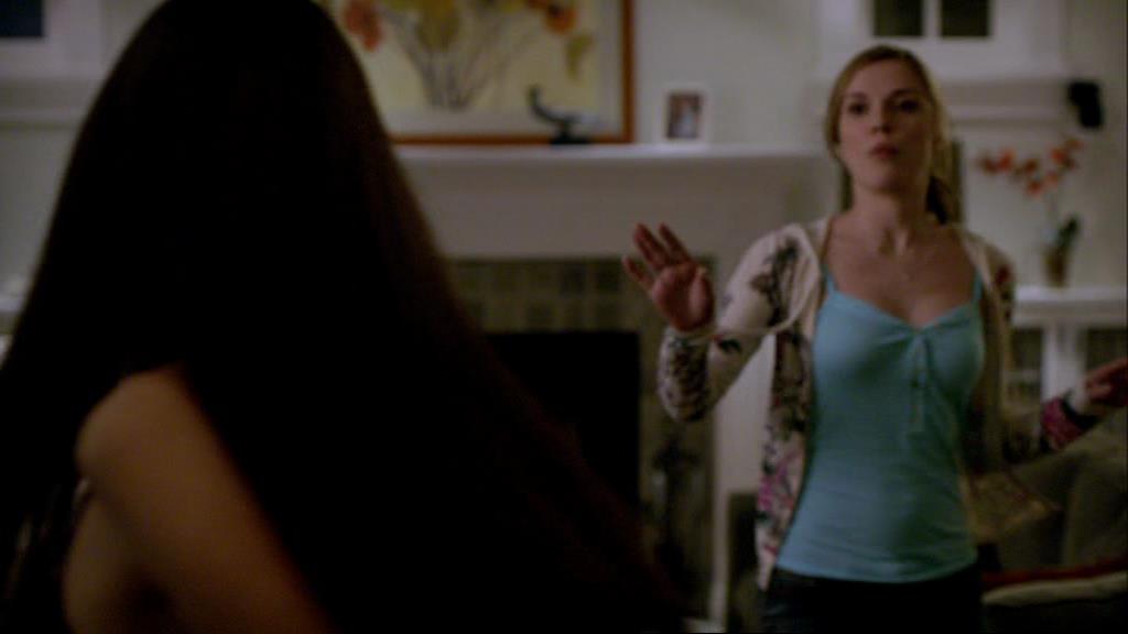 VampireDiariesWorld-dot-org_1x01Pilot_Captures01021.jpg