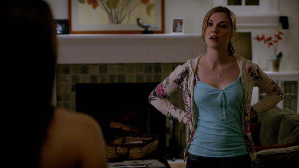 VampireDiariesWorld-dot-org_1x01Pilot_Captures01027.jpg