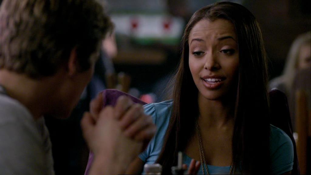 VampireDiariesWorld-dot-org_1x01Pilot_Captures01143.jpg