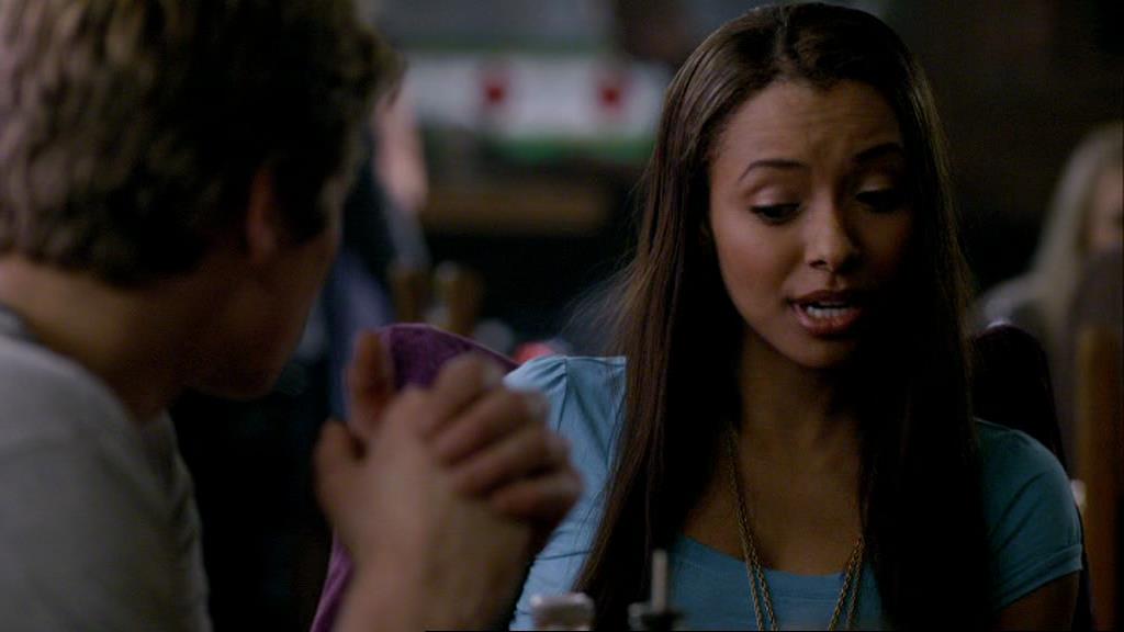 VampireDiariesWorld-dot-org_1x01Pilot_Captures01144.jpg