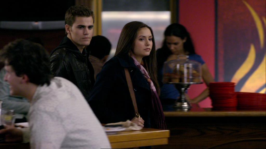 VampireDiariesWorld-dot-org_1x01Pilot_Captures01157.jpg