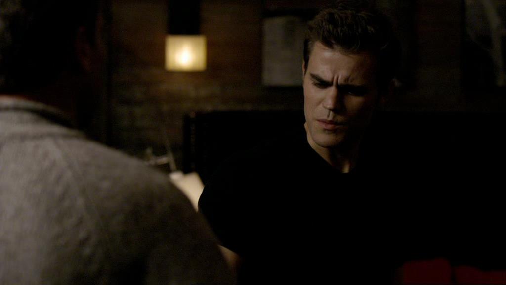 VampireDiariesWorld-dot-org_1x01Pilot_Captures01238.jpg