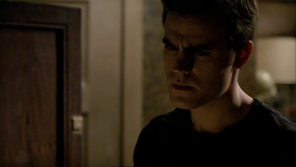 VampireDiariesWorld-dot-org_1x01Pilot_Captures01305.jpg