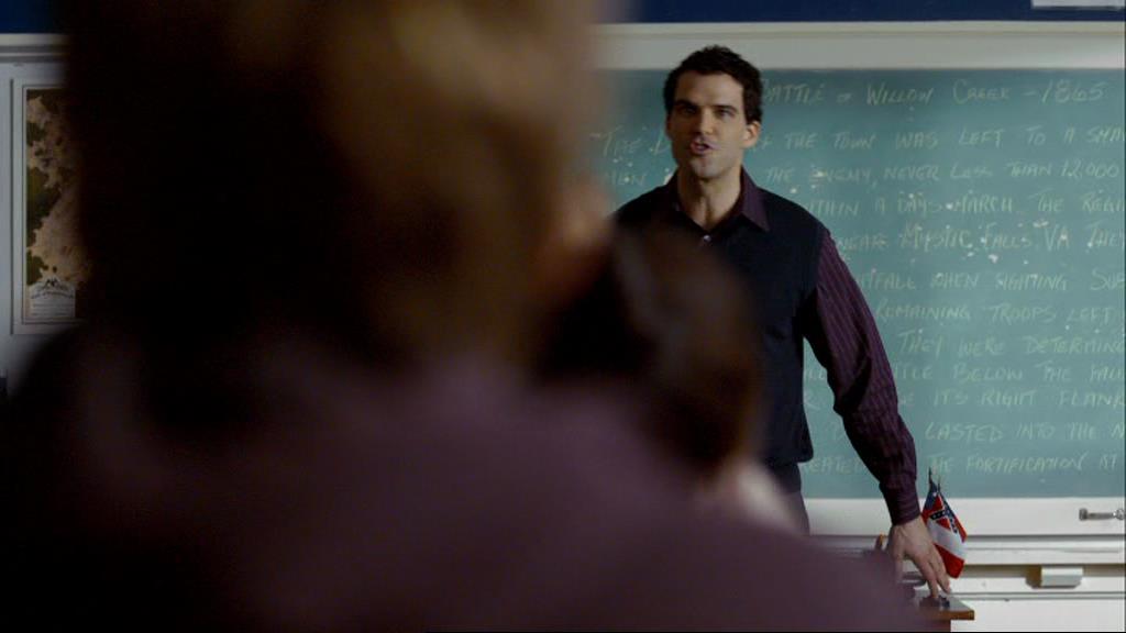 VampireDiariesWorld-dot-org_1x01Pilot_Captures01336.jpg