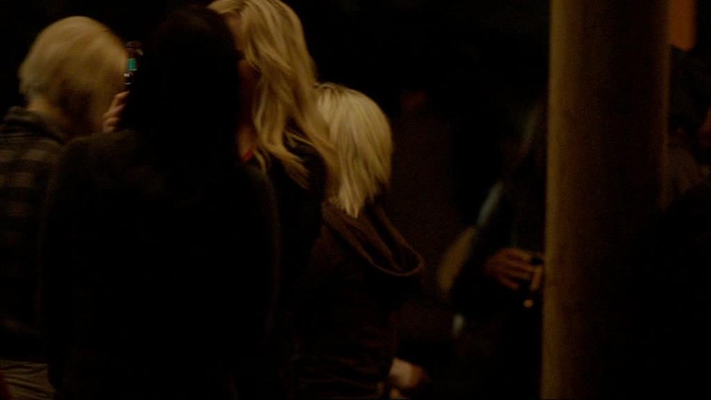 VampireDiariesWorld-dot-org_1x01Pilot_Captures01421.jpg