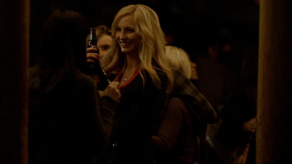 VampireDiariesWorld-dot-org_1x01Pilot_Captures01422.jpg