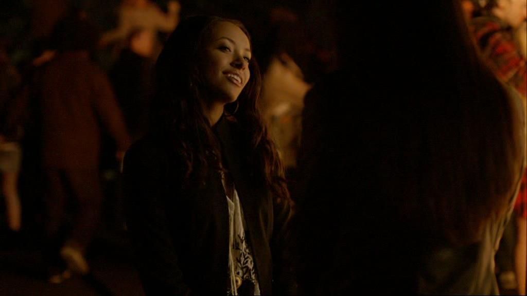 VampireDiariesWorld-dot-org_1x01Pilot_Captures01457.jpg