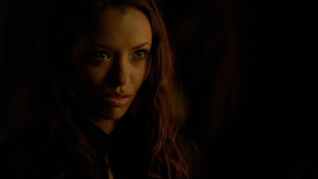 VampireDiariesWorld-dot-org_1x01Pilot_Captures01484.jpg