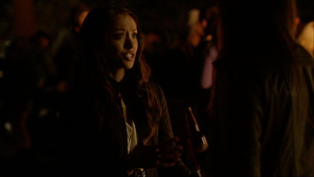 VampireDiariesWorld-dot-org_1x01Pilot_Captures01493.jpg