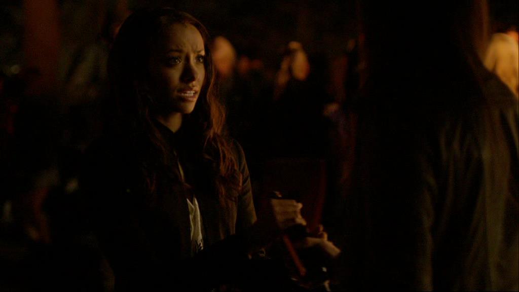 VampireDiariesWorld-dot-org_1x01Pilot_Captures01495.jpg