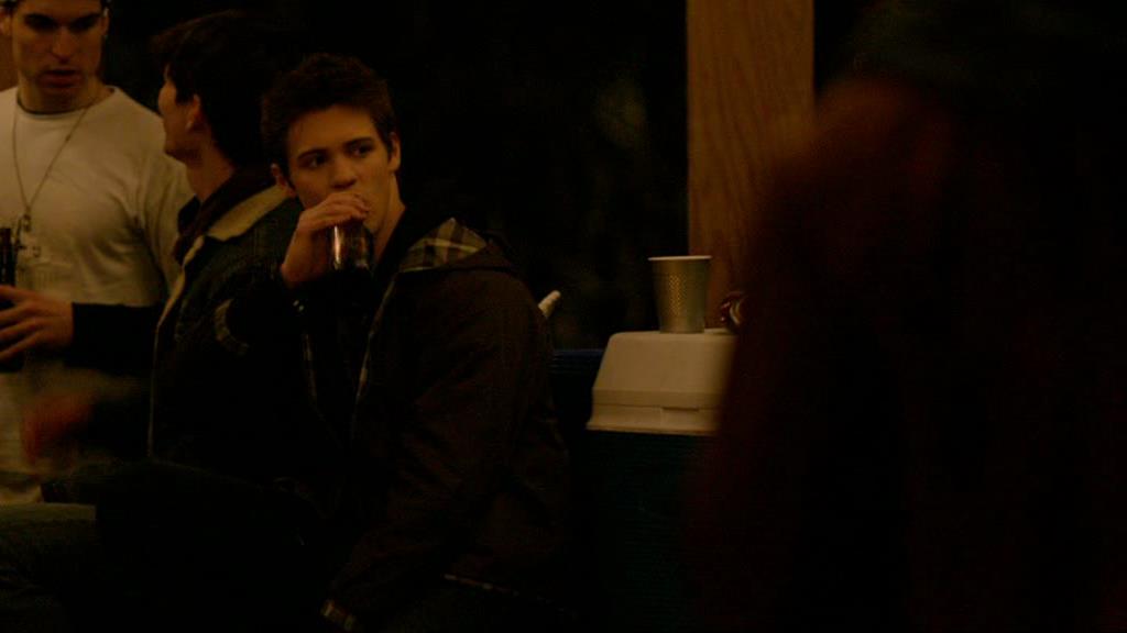 VampireDiariesWorld-dot-org_1x01Pilot_Captures01561.jpg