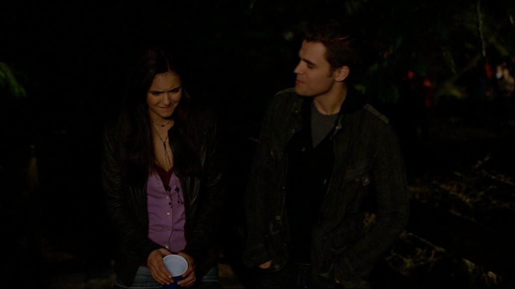 VampireDiariesWorld-dot-org_1x01Pilot_Captures01574.jpg