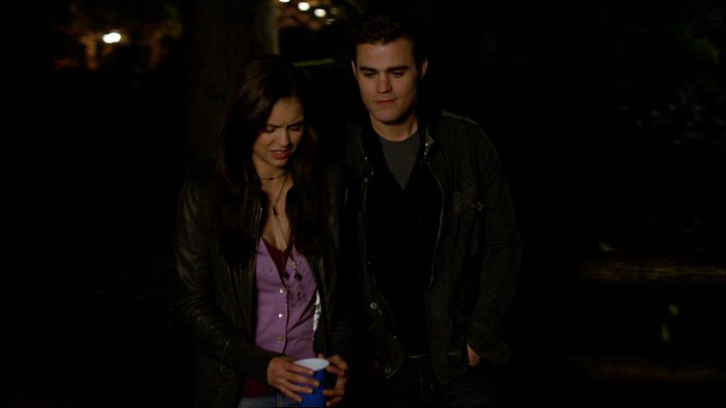 VampireDiariesWorld-dot-org_1x01Pilot_Captures01581.jpg