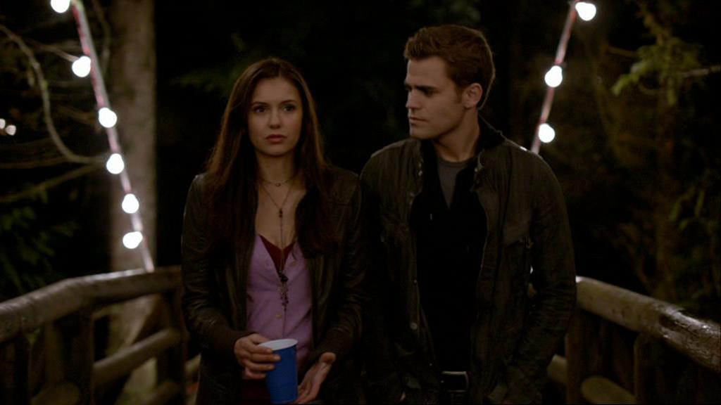 VampireDiariesWorld-dot-org_1x01Pilot_Captures01609.jpg