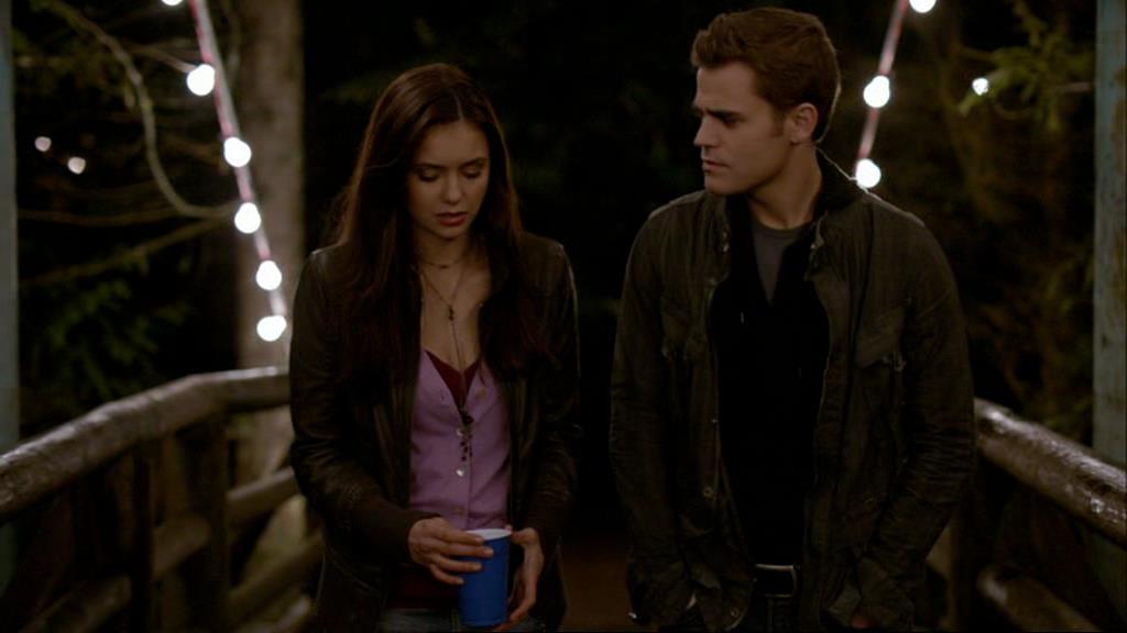 VampireDiariesWorld-dot-org_1x01Pilot_Captures01611.jpg