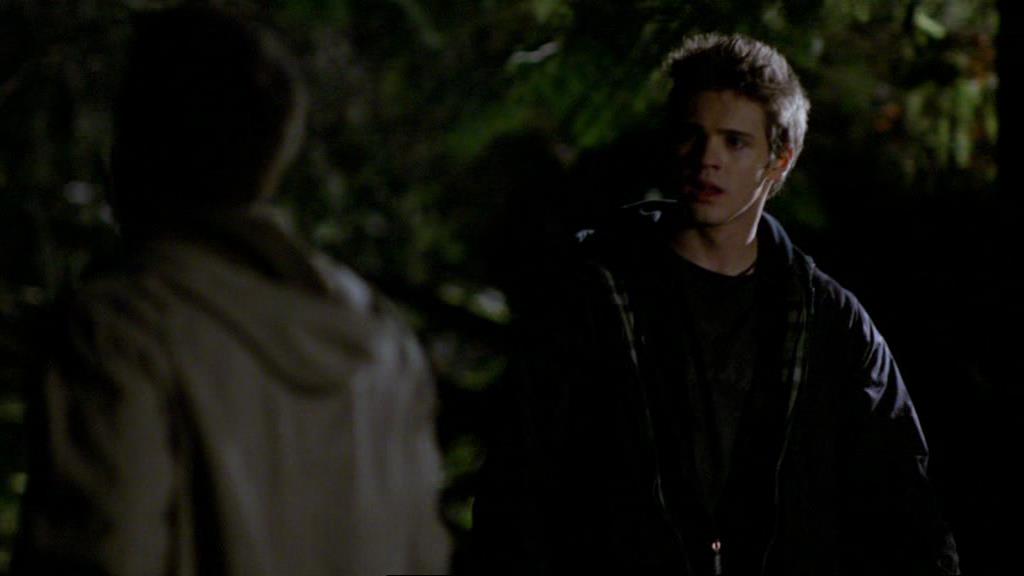 VampireDiariesWorld-dot-org_1x01Pilot_Captures01652.jpg