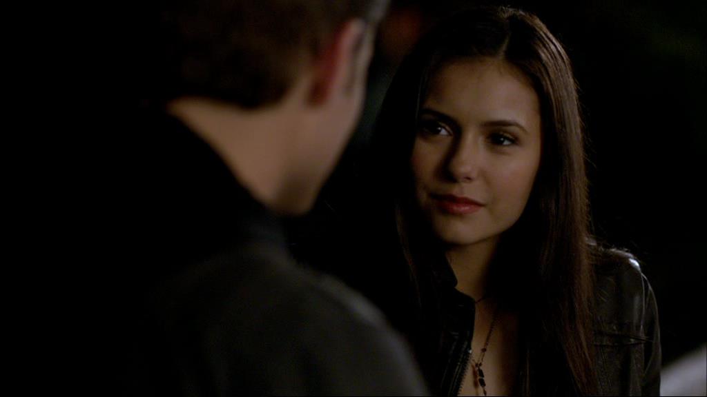 VampireDiariesWorld-dot-org_1x01Pilot_Captures01732.jpg