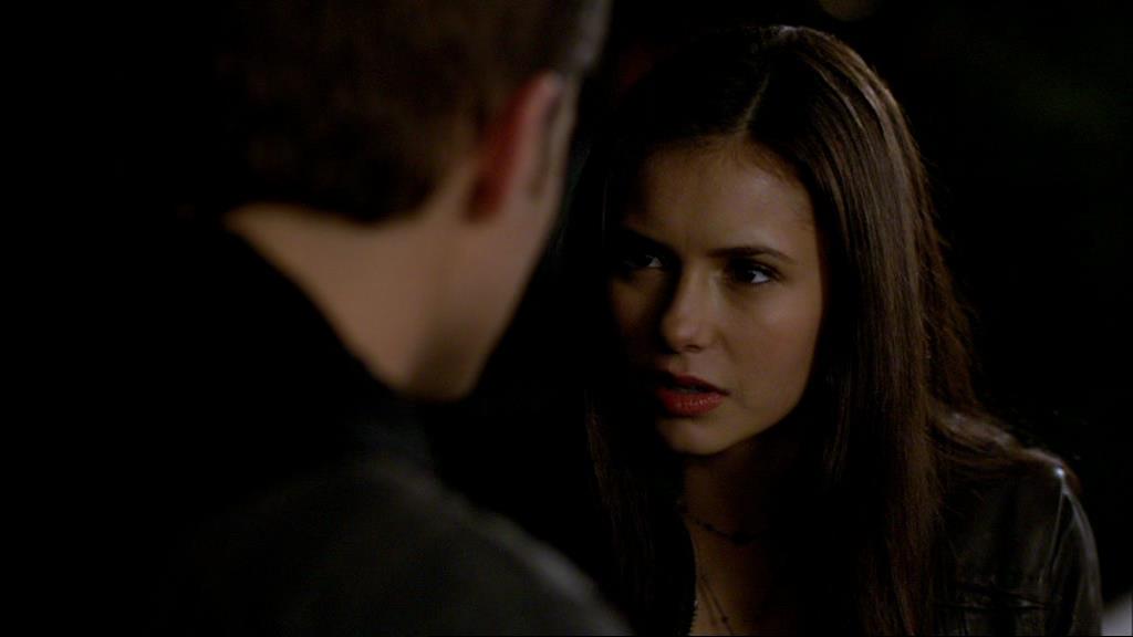 VampireDiariesWorld-dot-org_1x01Pilot_Captures01735.jpg