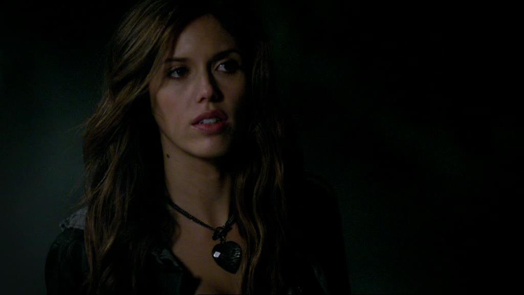 VampireDiariesWorld-dot-org_1x01Pilot_Captures01780.jpg