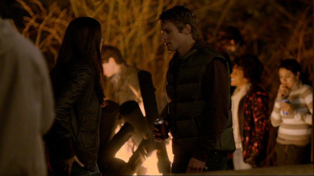 VampireDiariesWorld-dot-org_1x01Pilot_Captures01808.jpg