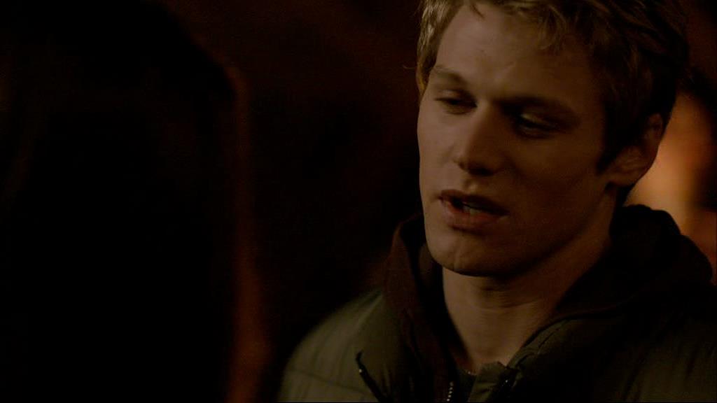 VampireDiariesWorld-dot-org_1x01Pilot_Captures01810.jpg