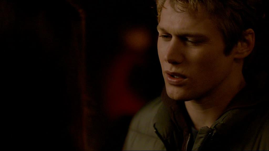 VampireDiariesWorld-dot-org_1x01Pilot_Captures01816.jpg