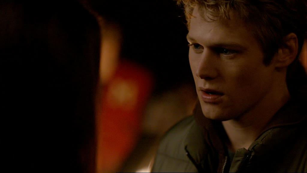 VampireDiariesWorld-dot-org_1x01Pilot_Captures01821.jpg