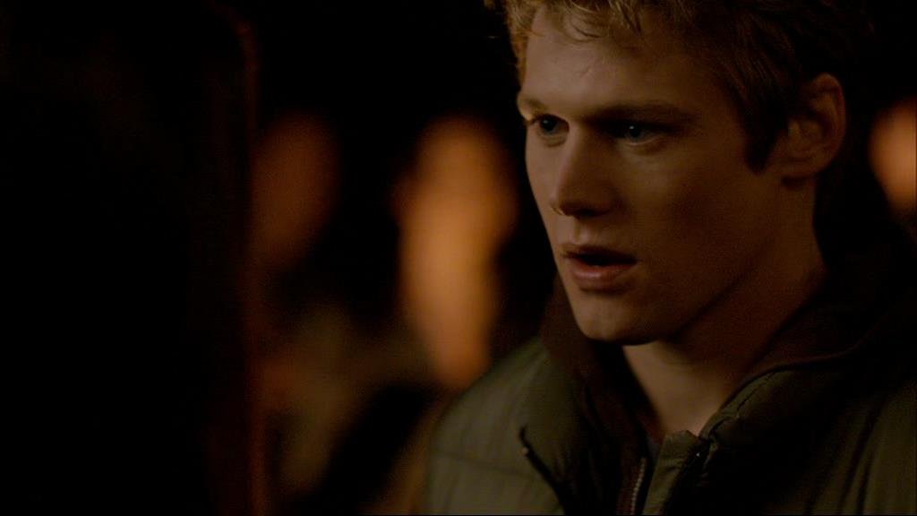 VampireDiariesWorld-dot-org_1x01Pilot_Captures01824.jpg