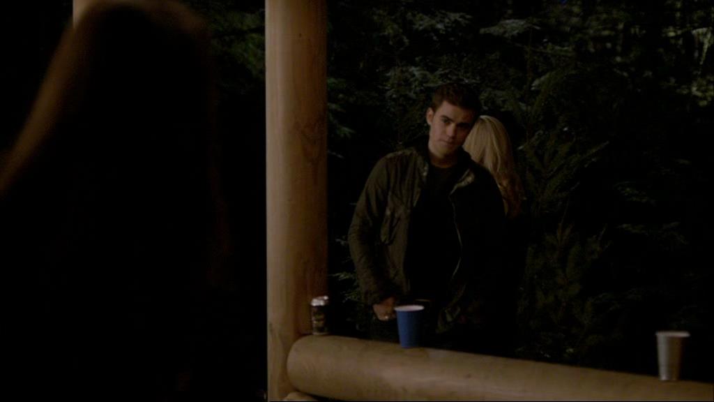 VampireDiariesWorld-dot-org_1x01Pilot_Captures01858.jpg