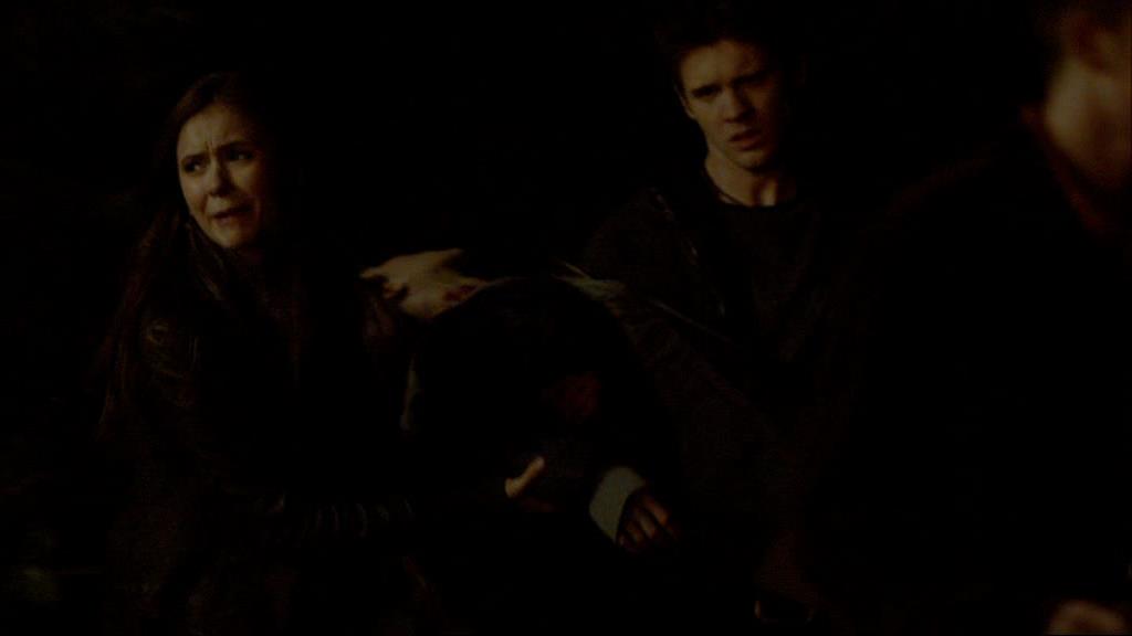 VampireDiariesWorld-dot-org_1x01Pilot_Captures01911.jpg