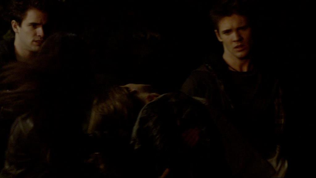 VampireDiariesWorld-dot-org_1x01Pilot_Captures01912.jpg