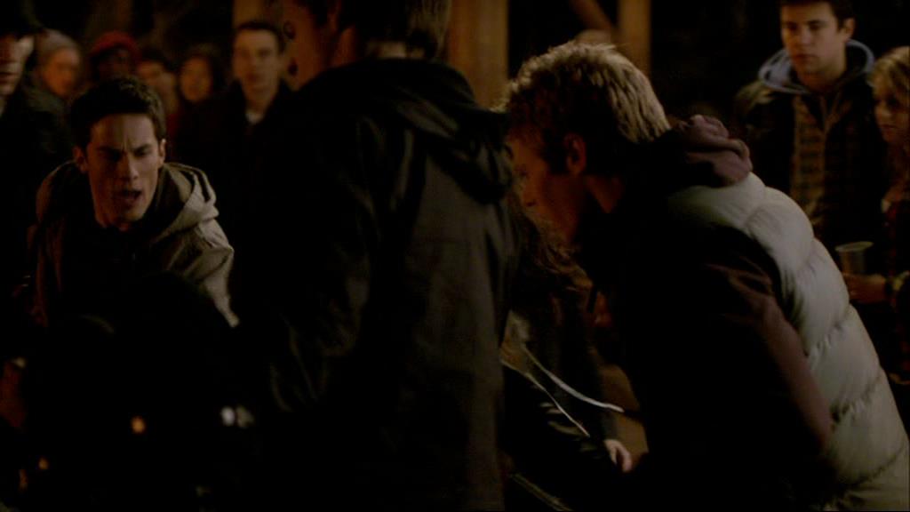 VampireDiariesWorld-dot-org_1x01Pilot_Captures01919.jpg