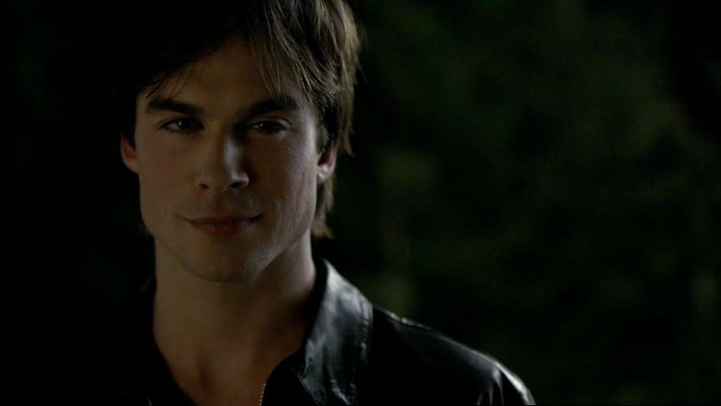 VampireDiariesWorld-dot-org_1x01Pilot_Captures01989.jpg