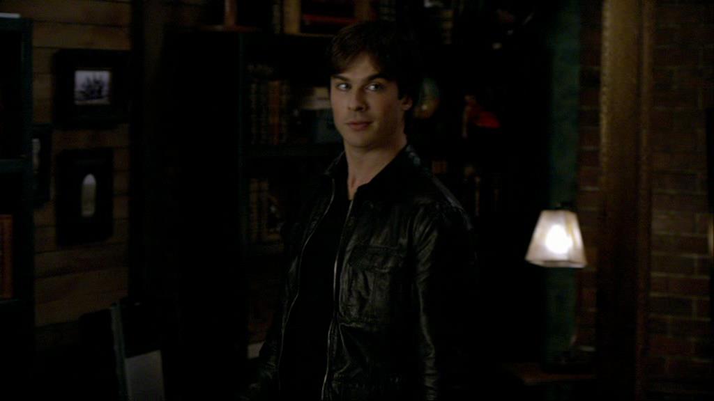 VampireDiariesWorld-dot-org_1x01Pilot_Captures02007.jpg