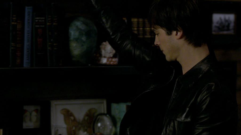 VampireDiariesWorld-dot-org_1x01Pilot_Captures02014.jpg