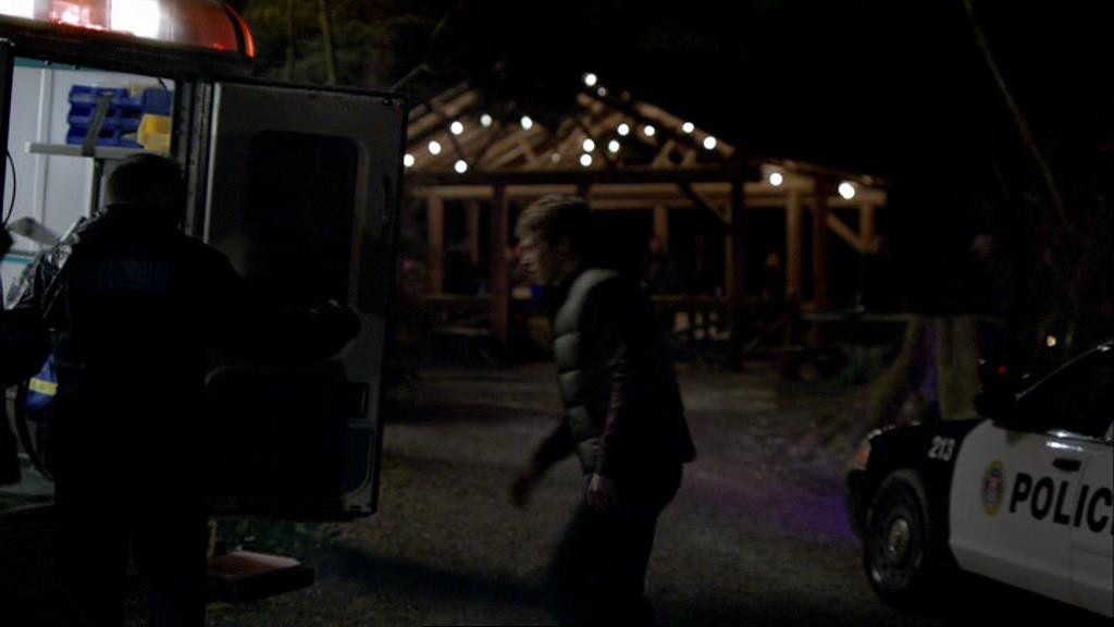 VampireDiariesWorld-dot-org_1x01Pilot_Captures02078.jpg