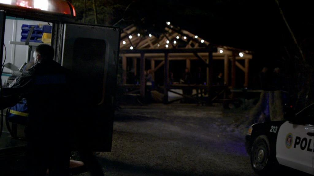 VampireDiariesWorld-dot-org_1x01Pilot_Captures02079.jpg