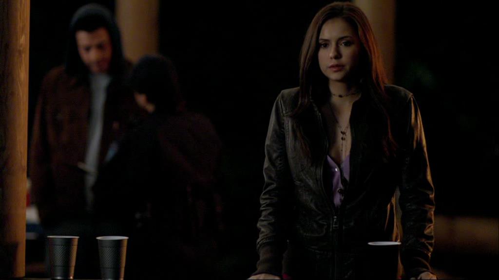 VampireDiariesWorld-dot-org_1x01Pilot_Captures02083.jpg