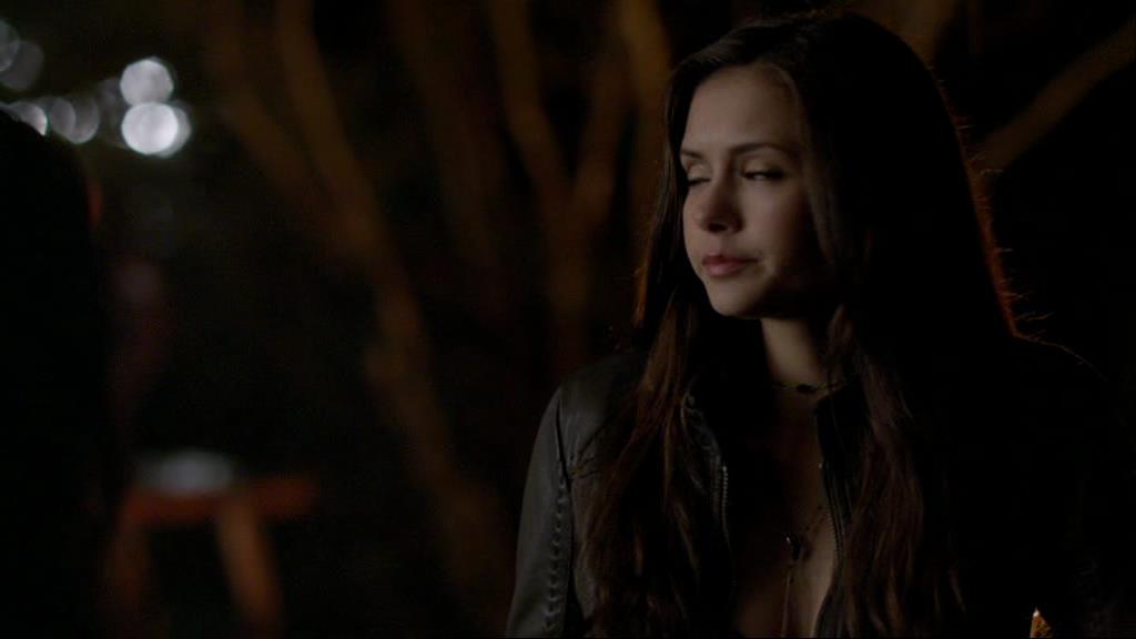 VampireDiariesWorld-dot-org_1x01Pilot_Captures02094.jpg