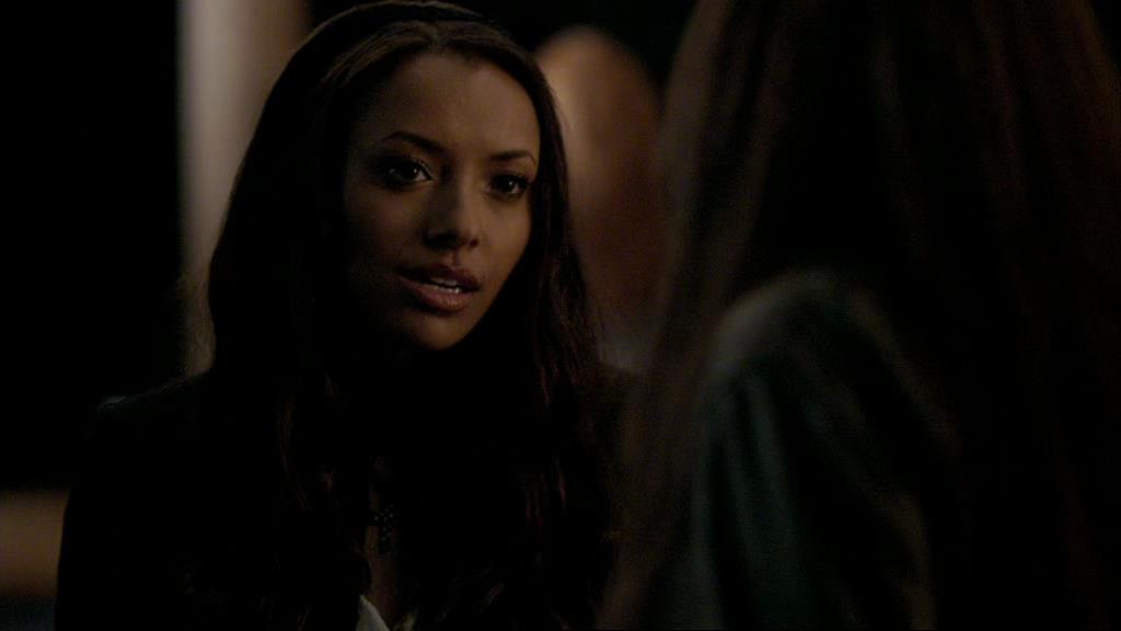 VampireDiariesWorld-dot-org_1x01Pilot_Captures02099.jpg