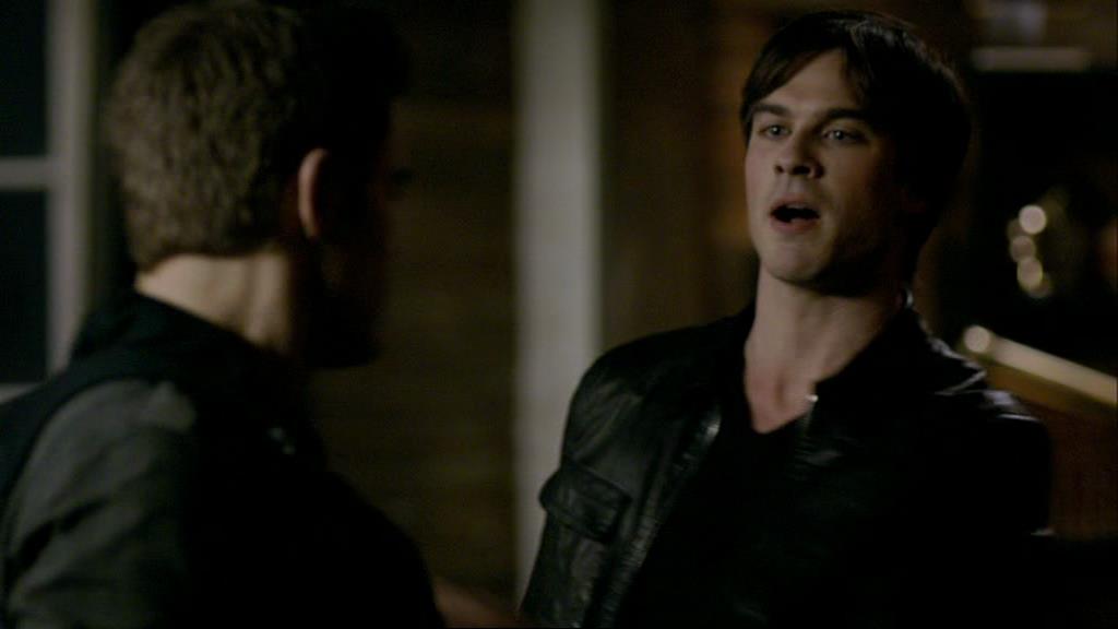 VampireDiariesWorld-dot-org_1x01Pilot_Captures02143.jpg