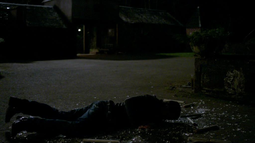 VampireDiariesWorld-dot-org_1x01Pilot_Captures02175.jpg