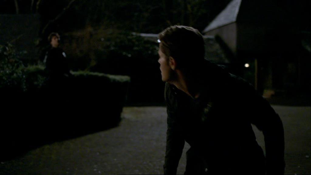 VampireDiariesWorld-dot-org_1x01Pilot_Captures02180.jpg