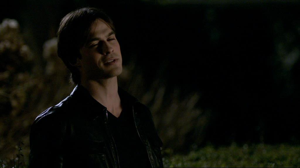 VampireDiariesWorld-dot-org_1x01Pilot_Captures02185.jpg