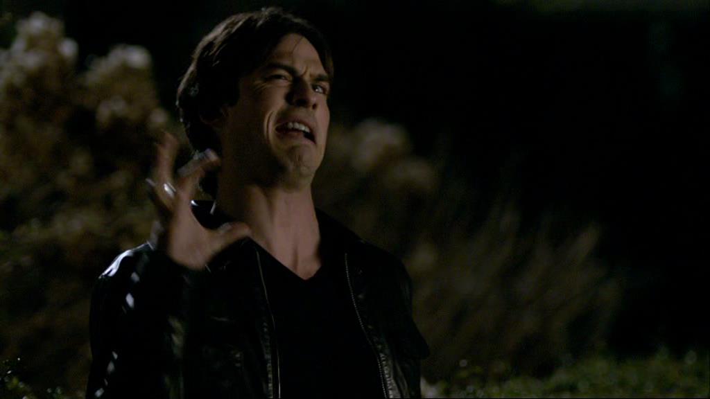 VampireDiariesWorld-dot-org_1x01Pilot_Captures02192.jpg