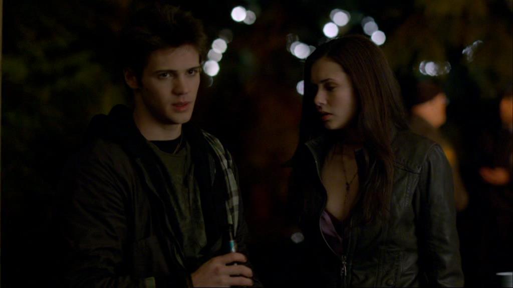 VampireDiariesWorld-dot-org_1x01Pilot_Captures02279.jpg