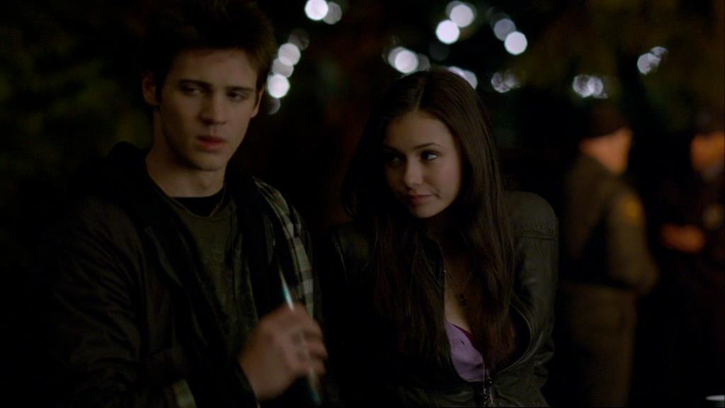 VampireDiariesWorld-dot-org_1x01Pilot_Captures02292.jpg