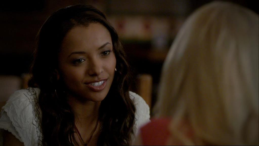 VampireDiariesWorld-dot-org_1x01Pilot_Captures02380.jpg