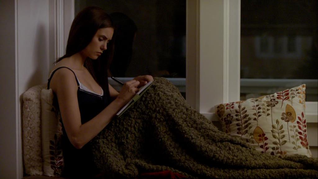 VampireDiariesWorld-dot-org_1x01Pilot_Captures02423.jpg